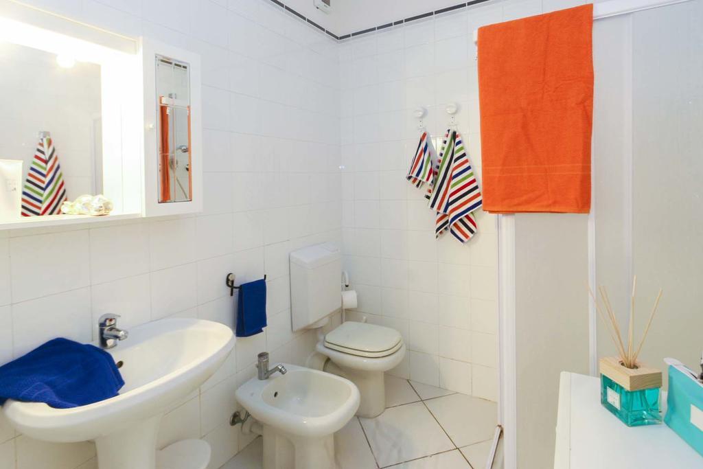 Il Porto Trilocale Nr.7 Apartment Porto Azzurro Ngoại thất bức ảnh