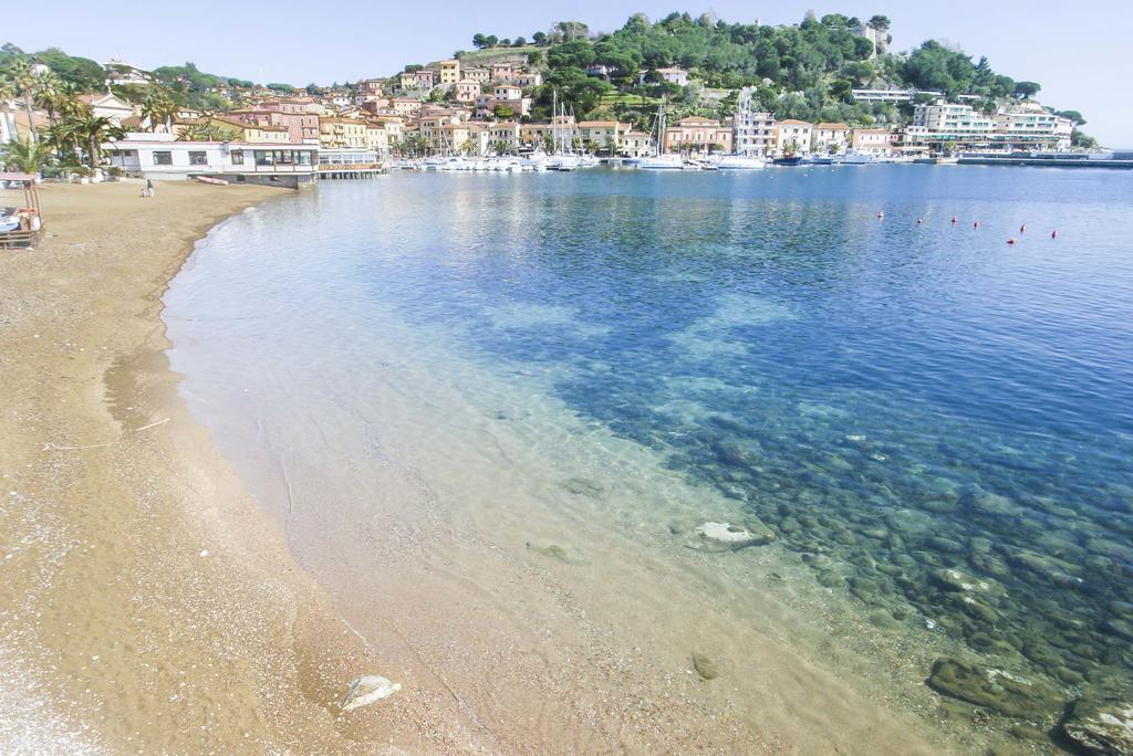 Il Porto Trilocale Nr.7 Apartment Porto Azzurro Ngoại thất bức ảnh